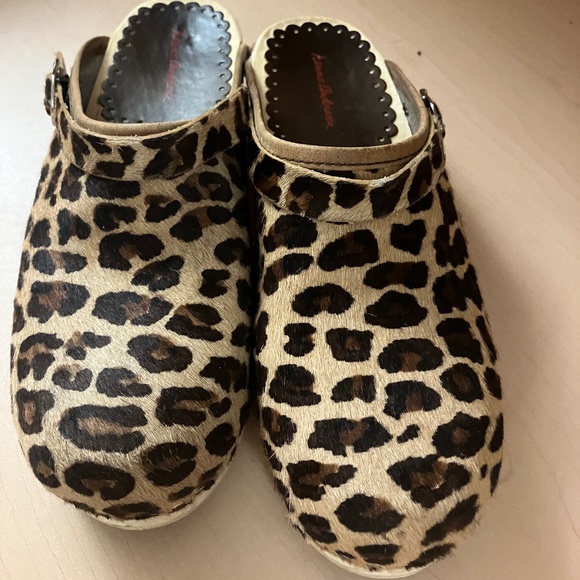 Clogs - Hanna Andersson - Picture 8 of 9